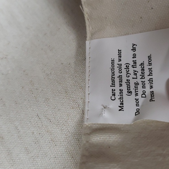 Rae Dunn NWOT "HAPPY EASTER" Neutral Set/4 Placemats - Picture 3 of 5